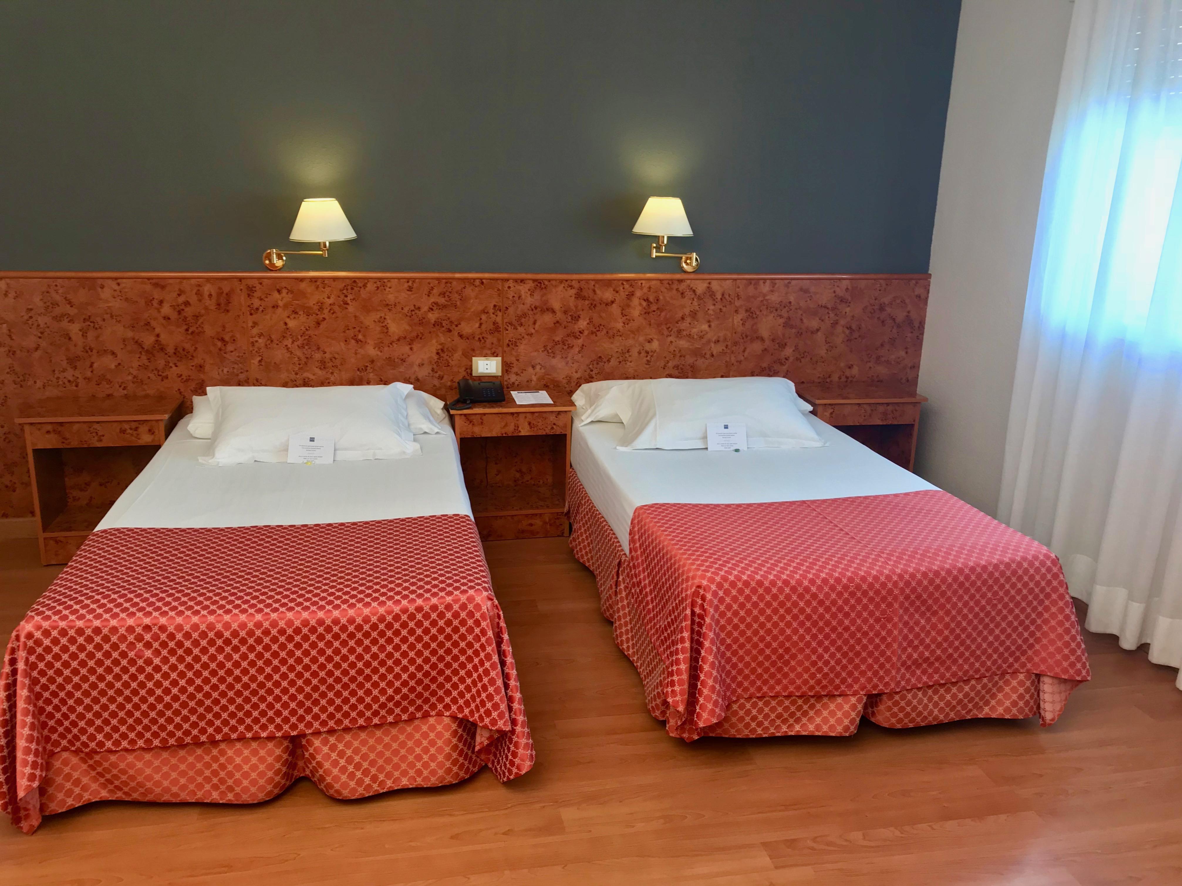 Ap Hotel Madrid Airport Ngoại thất bức ảnh