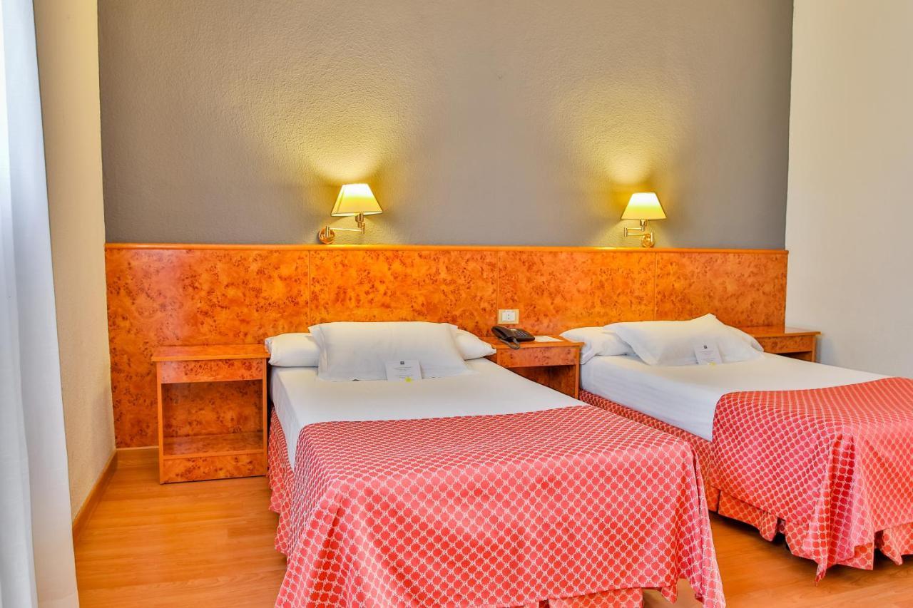 Ap Hotel Madrid Airport Ngoại thất bức ảnh