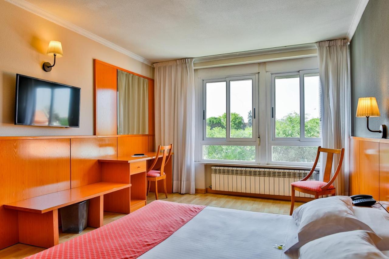 Ap Hotel Madrid Airport Ngoại thất bức ảnh