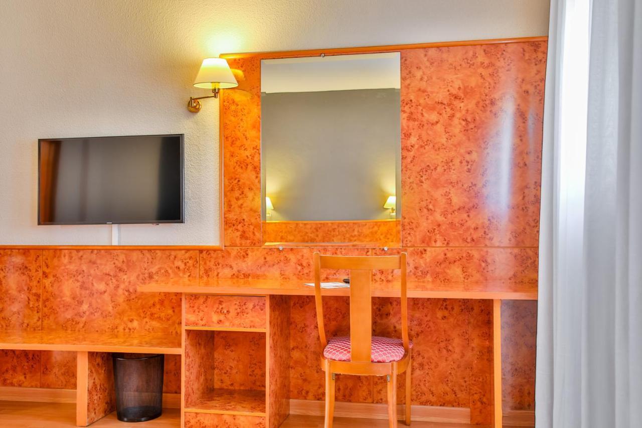 Ap Hotel Madrid Airport Ngoại thất bức ảnh