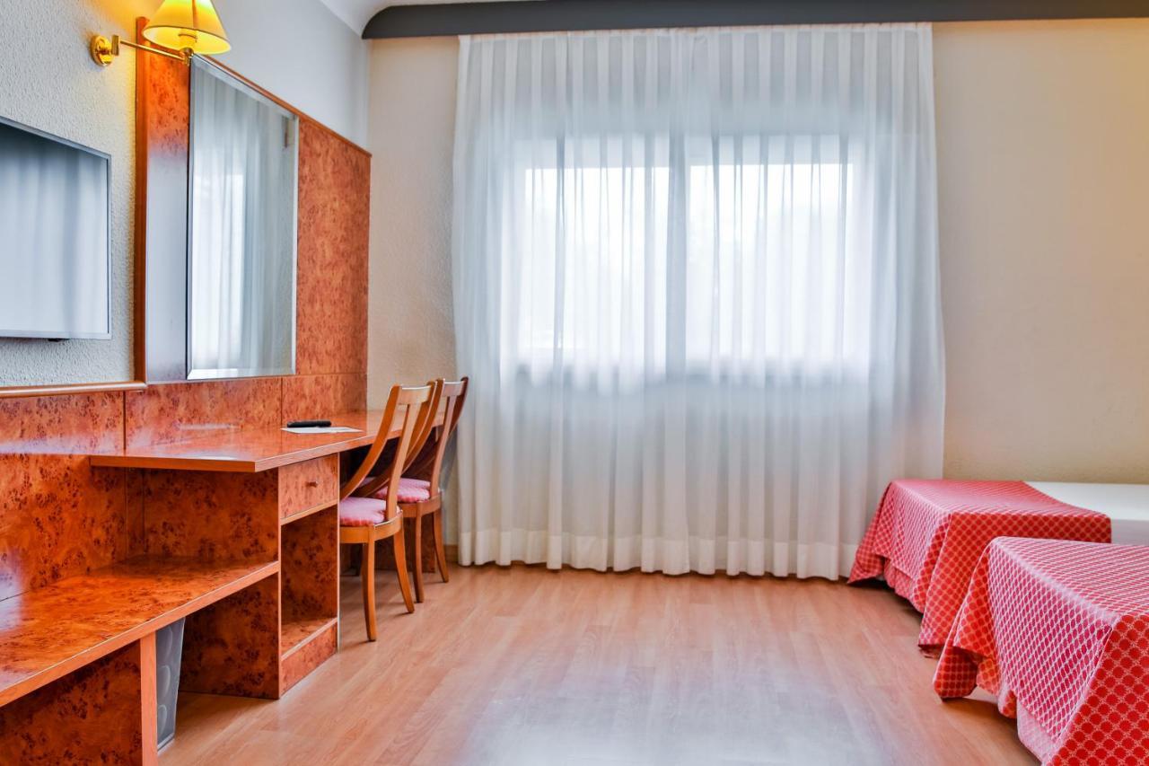 Ap Hotel Madrid Airport Ngoại thất bức ảnh